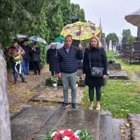 A mi világunk írója