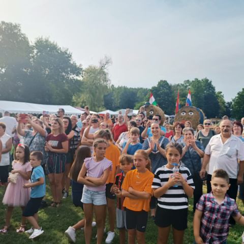 Töretlen a bezdáni Hármas találkozó népszerűsége 