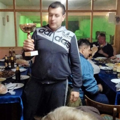 <center>Tekebajnokságok sorozata<br />Kupuszina</center>