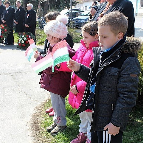 MEGEMLÉKEZÉSEK 2017