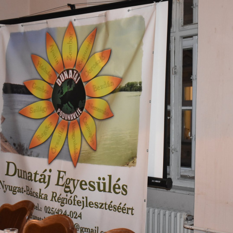 Egységes koncepciók mentén, a szülőföldön való boldogulásért